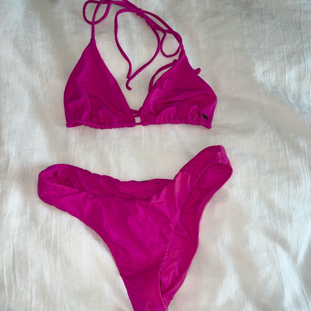 O’Neill bikini - Picture 3 of 3